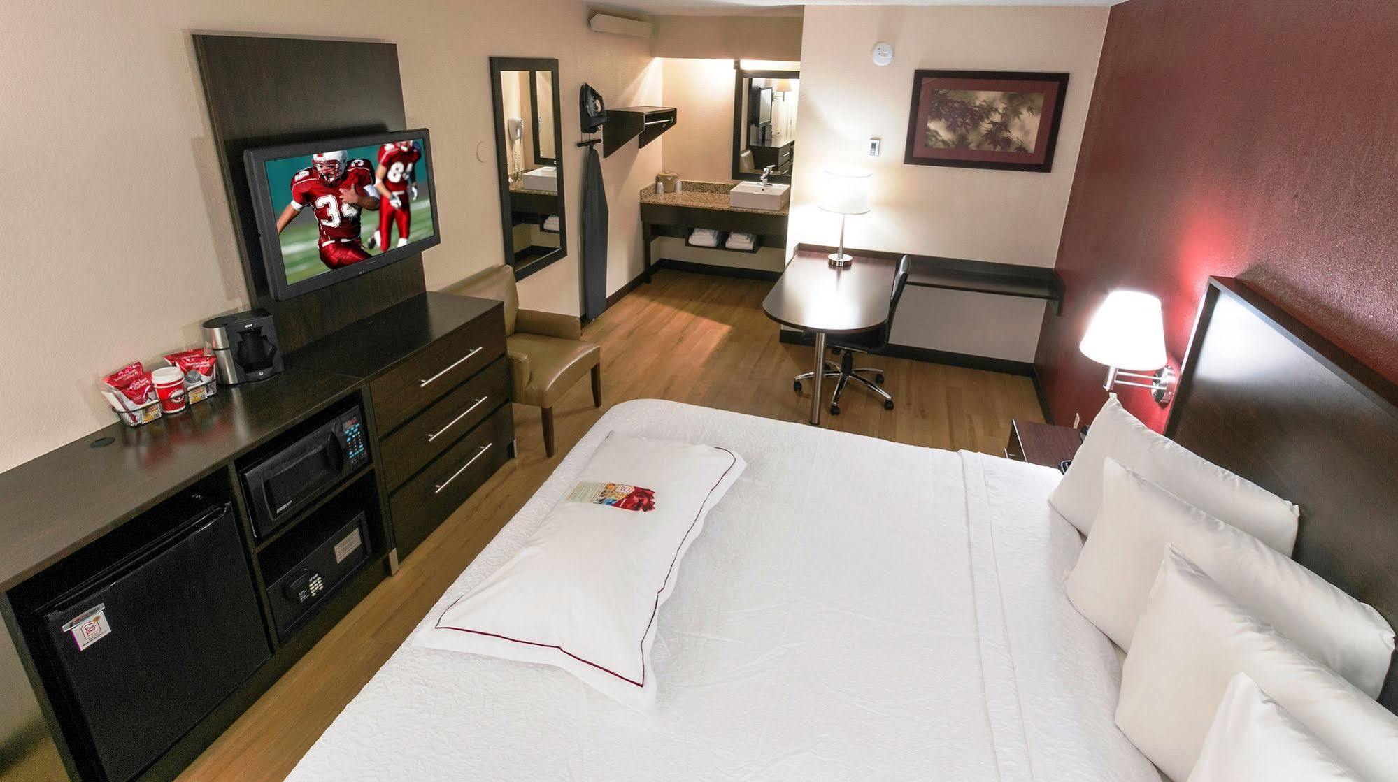 Red Roof Inn Plus+ Ann Arbor - U Of Michigan North Dış mekan fotoğraf